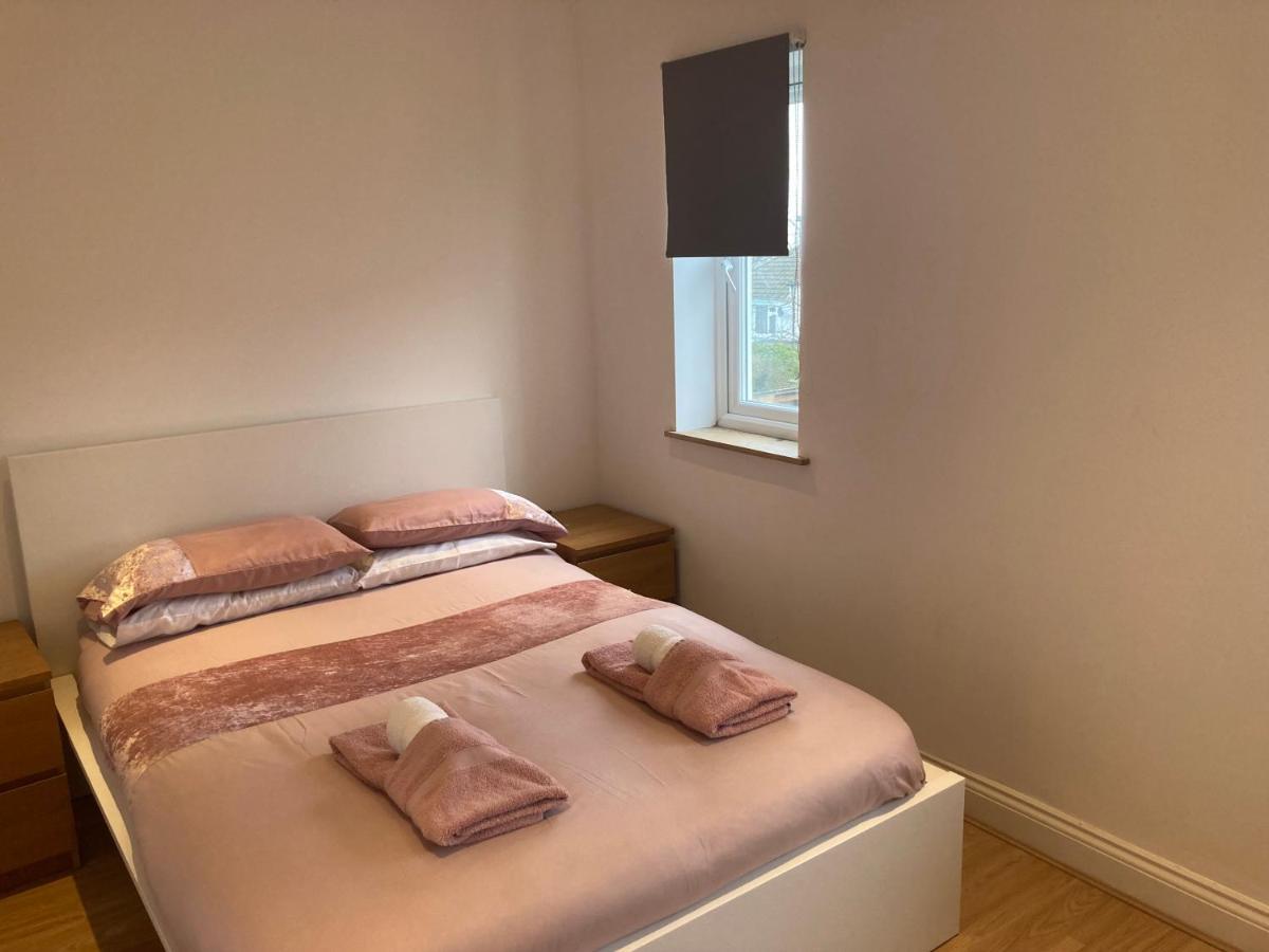 Bevendean Beach Hut - Modern 5 Bedroom House, With Parking Hove Buitenkant foto